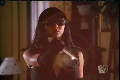 billie using her weapon
